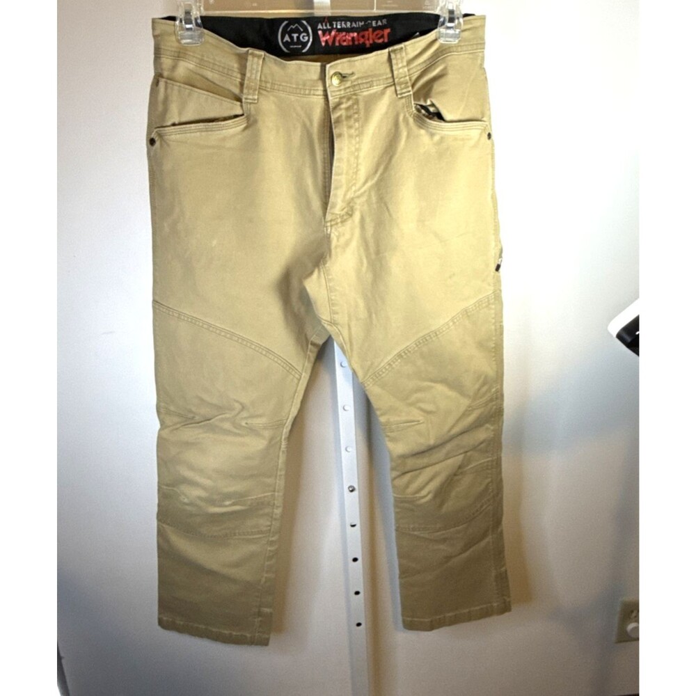 Wrangler Pants Mens Size 34x30 Khaki ATG All Terrain Gear Stretch Artic. Knees